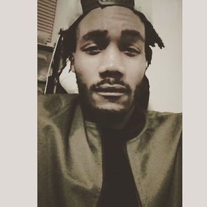 Meet your Posher, Avery